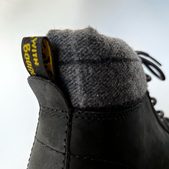 *SOLD* Doc Martens Freida Heeled Nubuck Leather Boot w/ Plaid Trim Ladies 9 - Picture 10 of 12